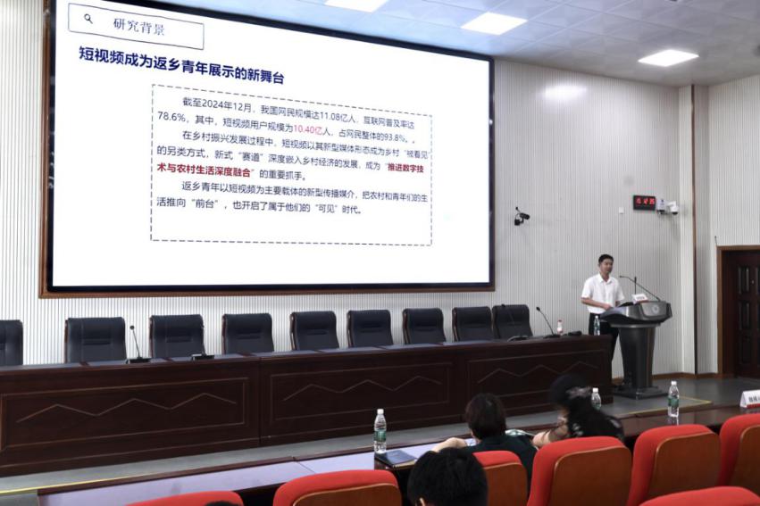 2443a1f9e3d2eb27.jpg 2443a1f9e3d2eb27.jpg